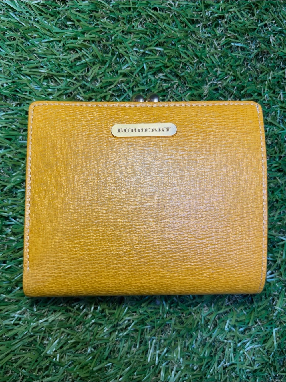Vintage Burberry Mustard Yellow Leather Kiss-Lock Wallet